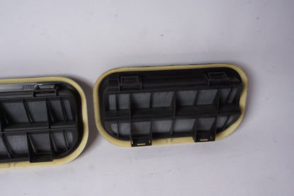 2015-2020 MERCEDES GLA250 X156 REAR RIGHT QUARTER PRESSURE AIR VENT GRILLE OEM