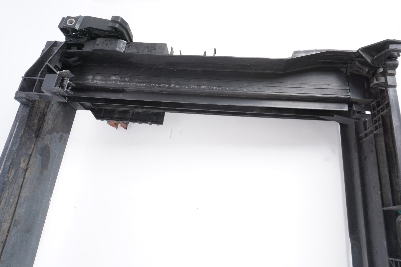 2010-2017 BMW 550I GT F07 RADIATOR SUPPORT  OEM