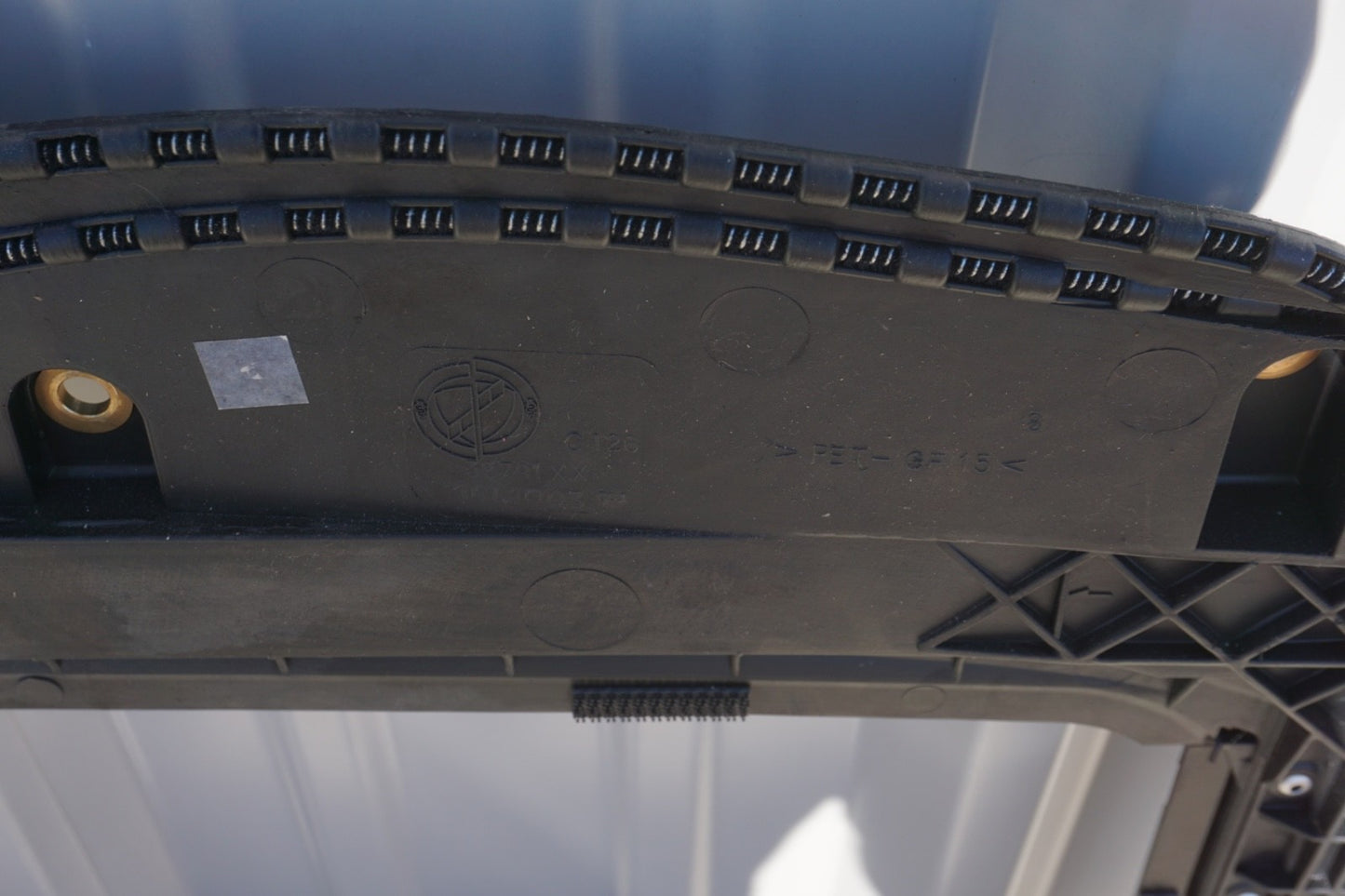 2014 - 2019 Maserati Ghibli Sunroof Moonroof Frame W/ Shade OEM
