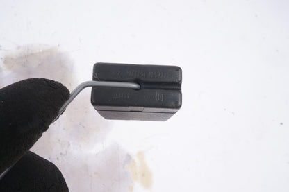2002 - 2005 LEXUS SC430 FUEL LEVEL SENDING UNIT RIGHT OEM