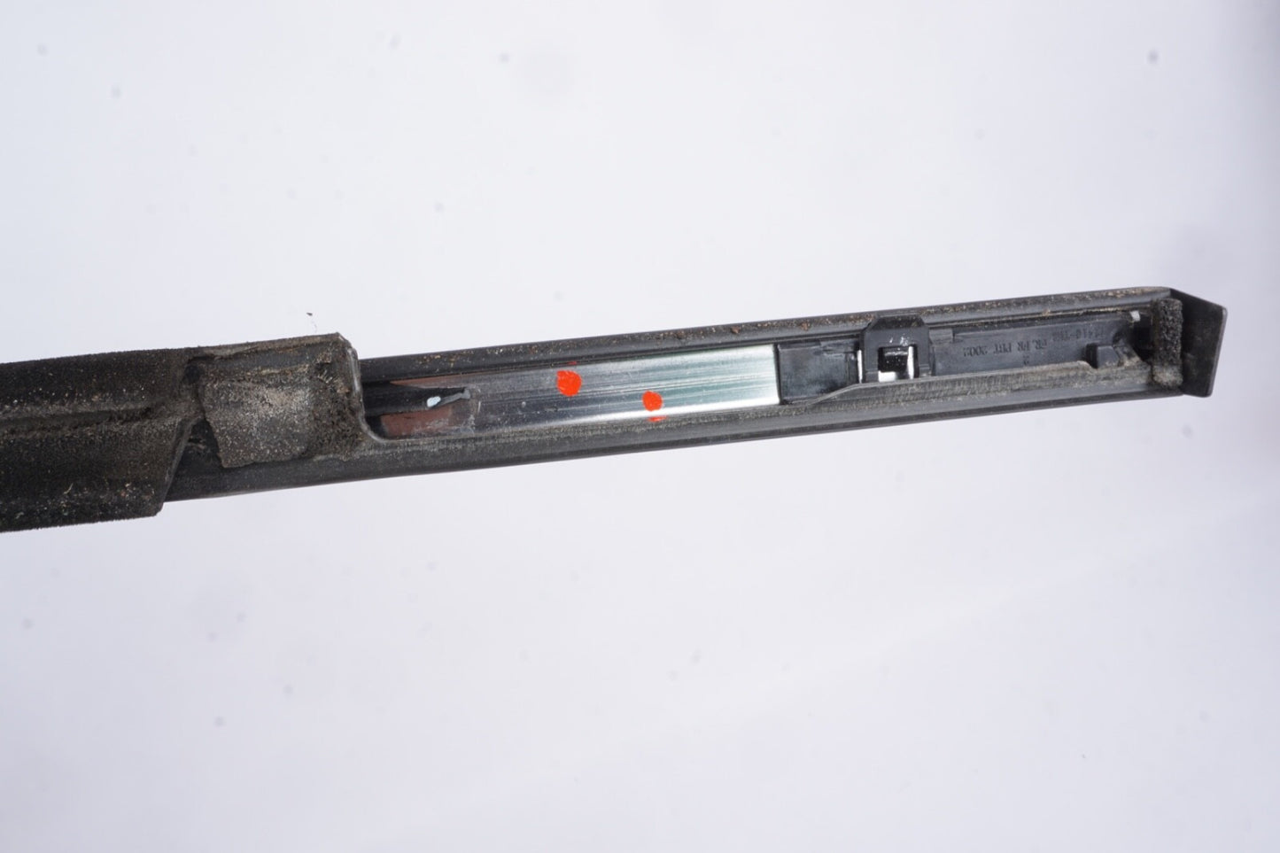 2018 - 2025 HONDA ODYSSEY FRONT RIGHT DOOR WINDOW BELT WEATHERSTRIP MOLDING OEM