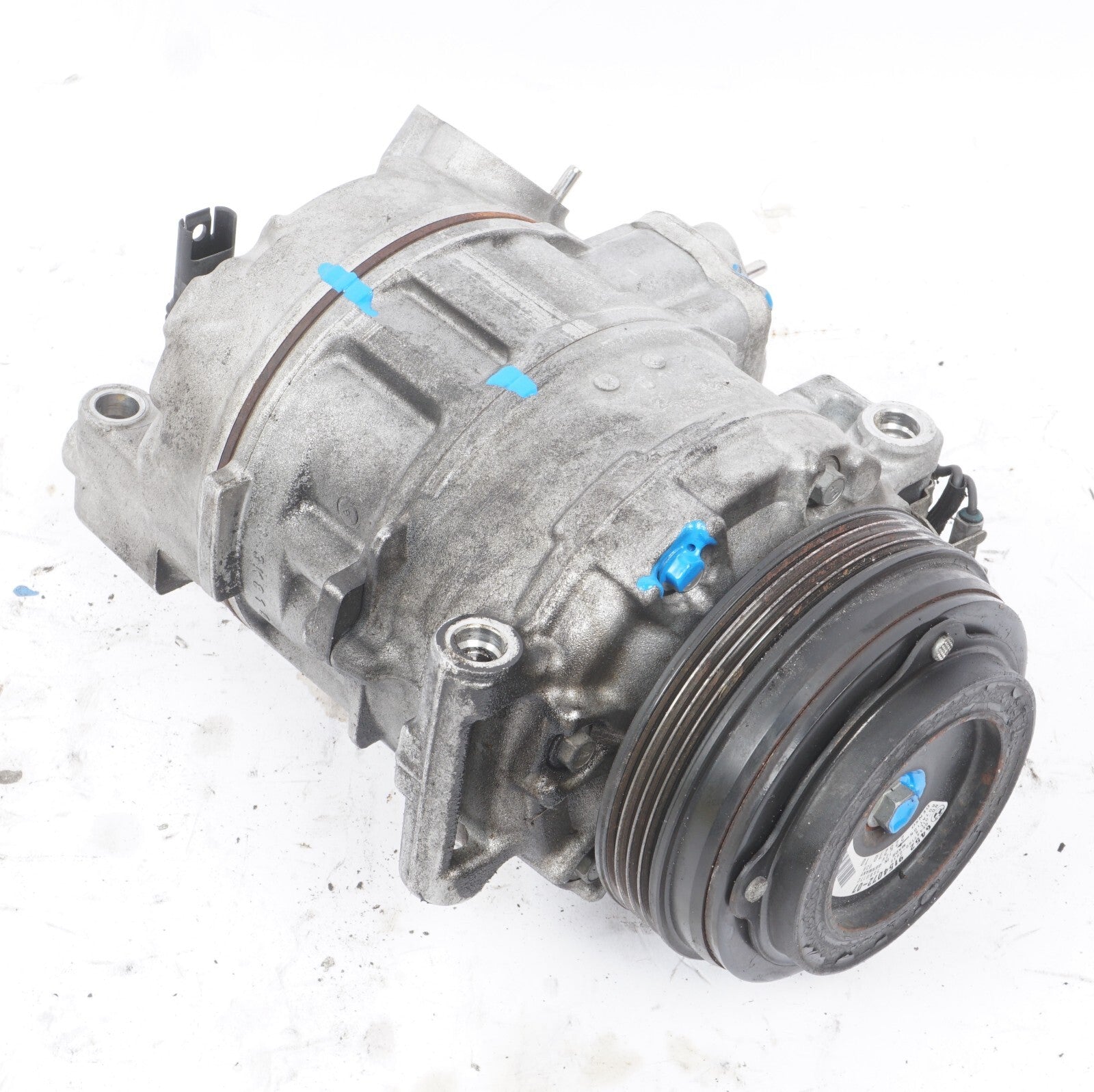 12 - 18 BMW 550I 650I 4.4L N63N Ac Compressor OEM