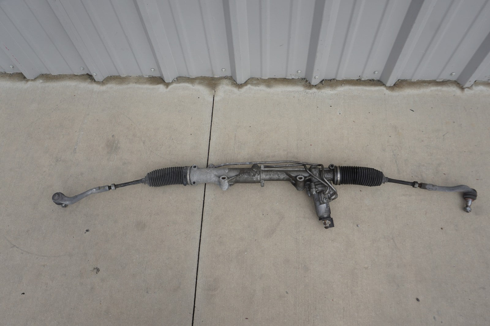 2010 - 2013 Mercedes E550 E350 RWD Power Steering Rack and Pinion OEM