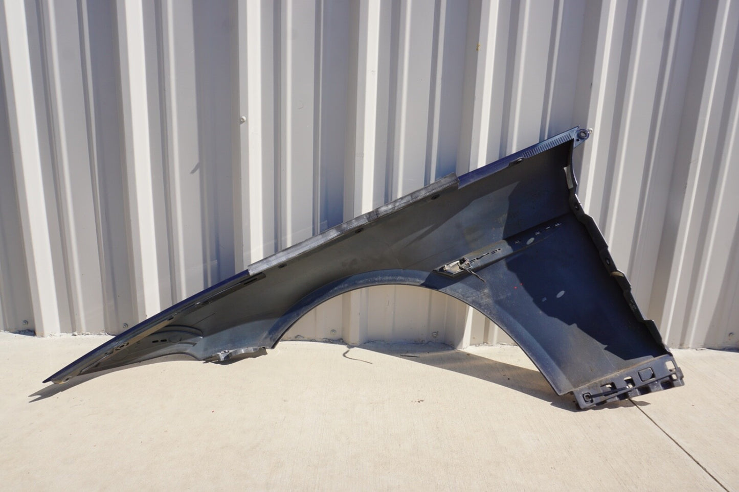 04-10 OEM BMW E63 E64 645 650 M6 Front Right Side Fender Panel