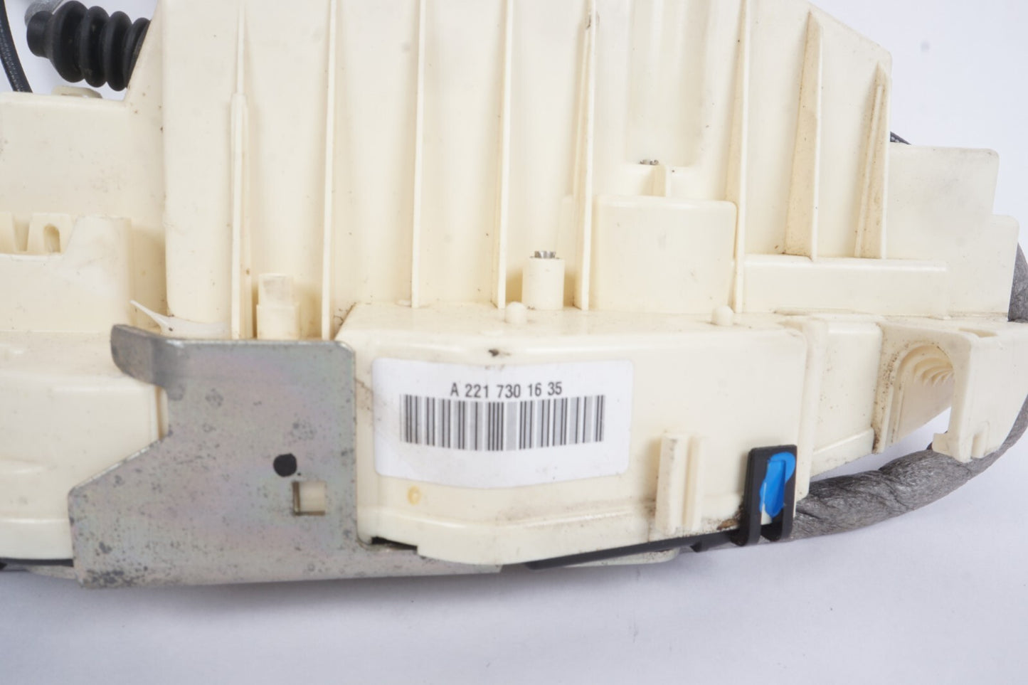 07-13 Mercedes W221 S550 S63 Rear Right Door Lock Latch Actuator Keyless Go OEM