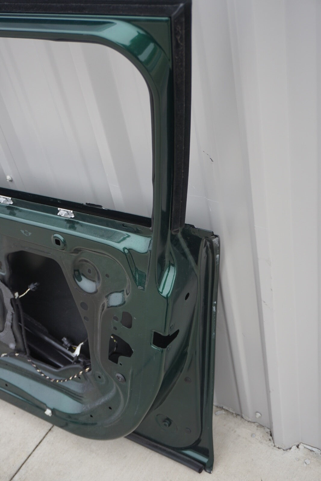 2015 2016 2017 2018 2019 2020 MINI COOPER RIGHT FRONT DOOR SHELL