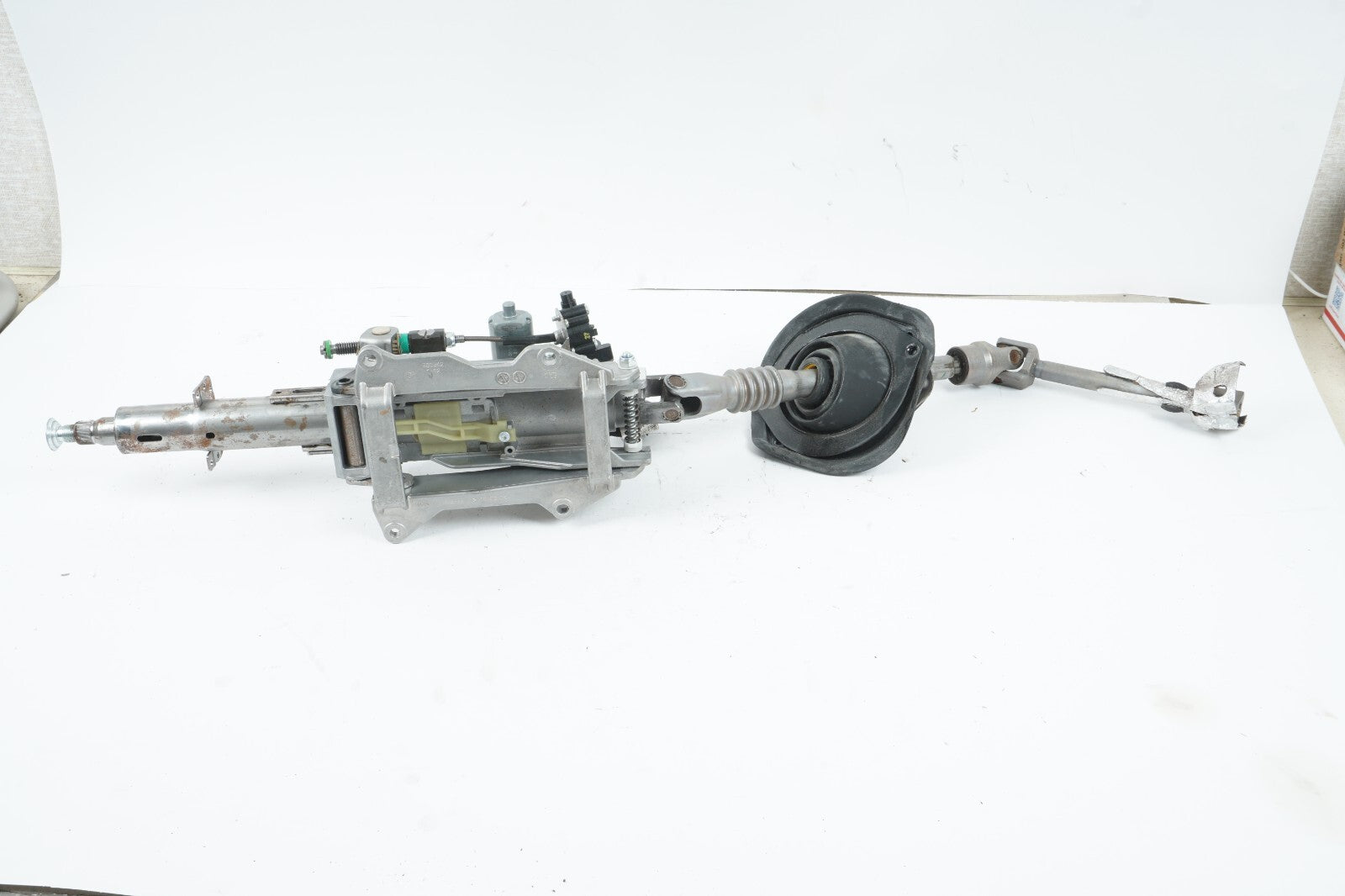 14 - 20 MASERATI QUATTROPORTE STEERING COLUMN 06700317590 OEM