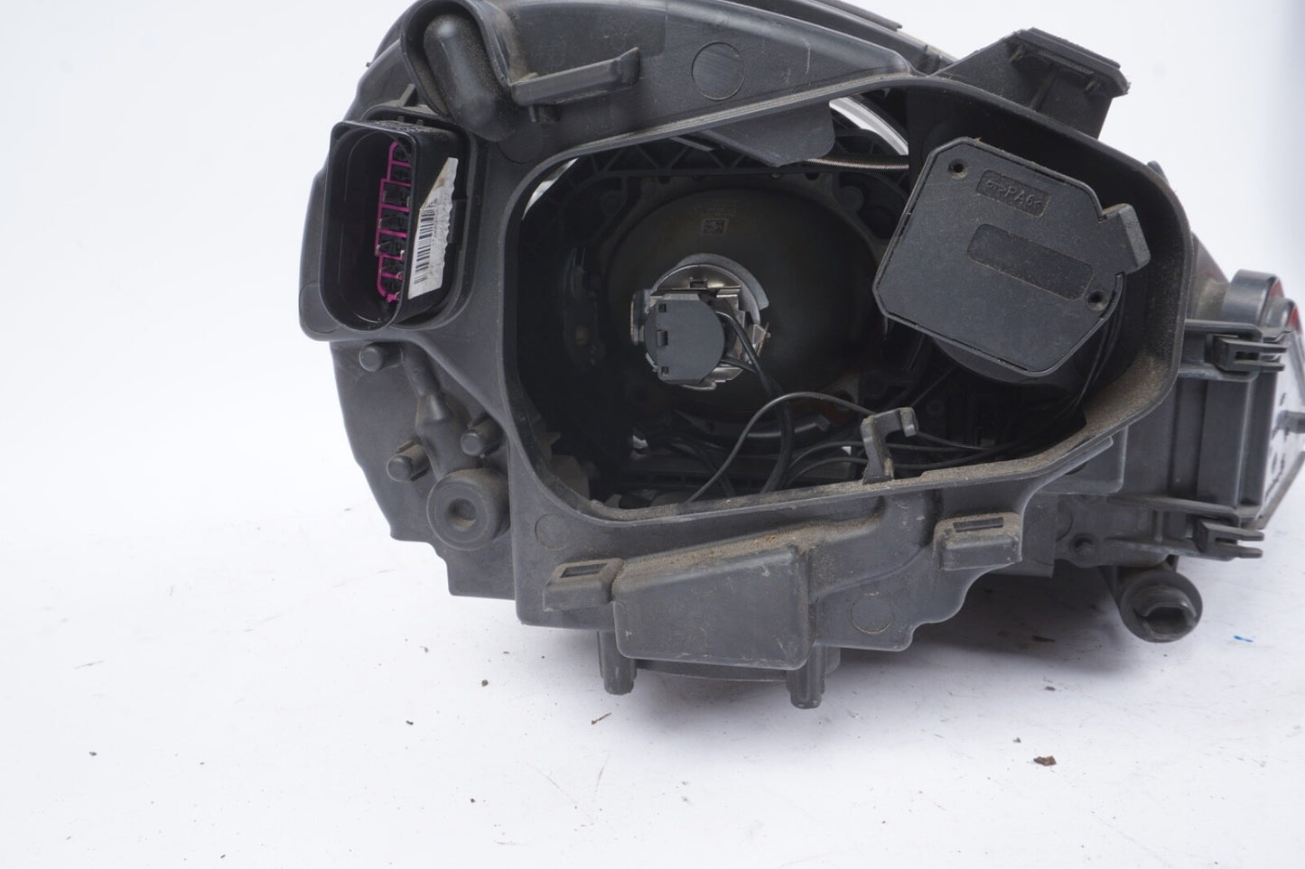 2011 - 2014 Porsche Cayenne 958 Headlight Left Driver Side Halogen OEM