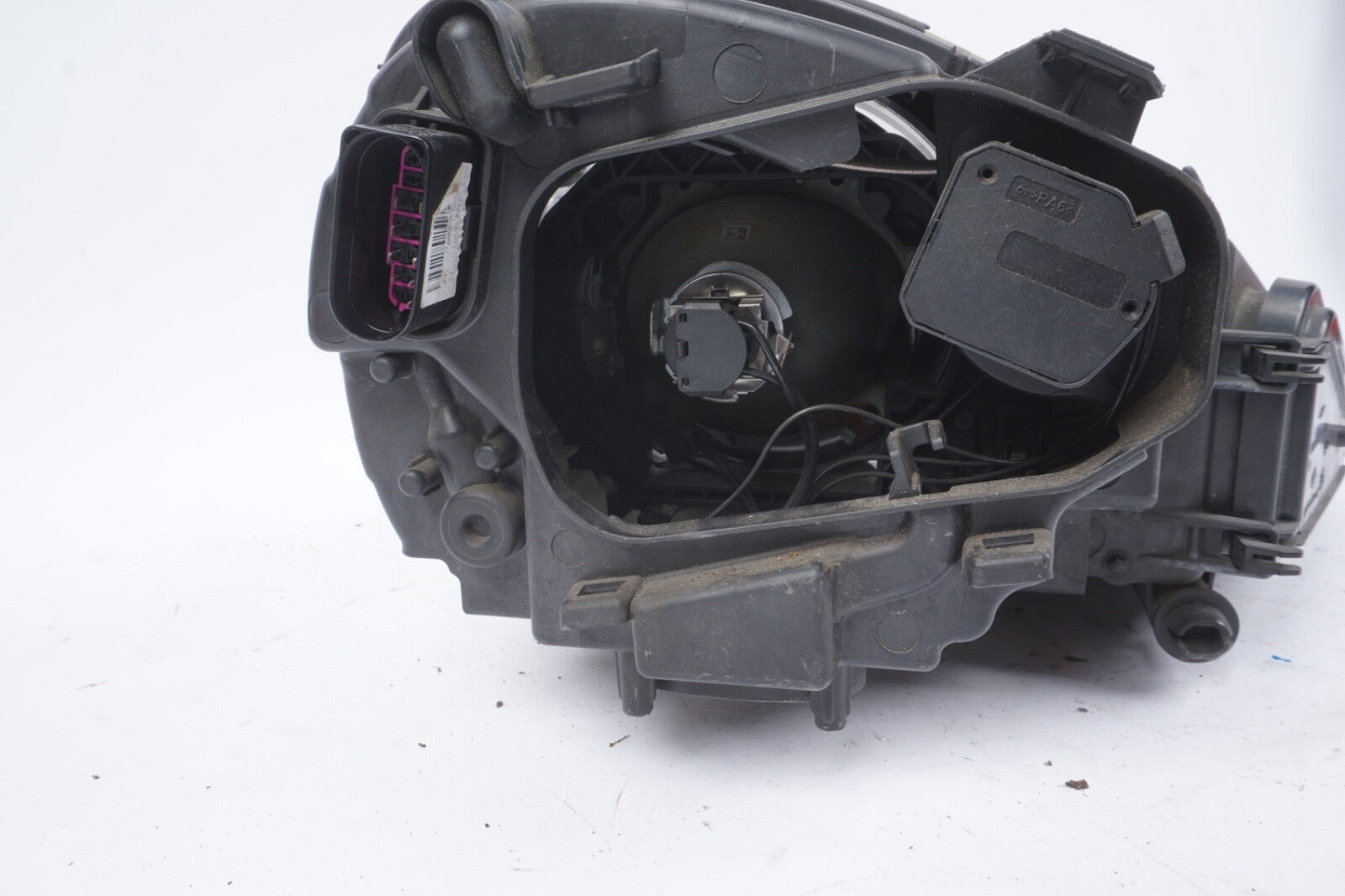 2011 - 2014 Porsche Cayenne 958 Headlight Left Driver Side Halogen OEM