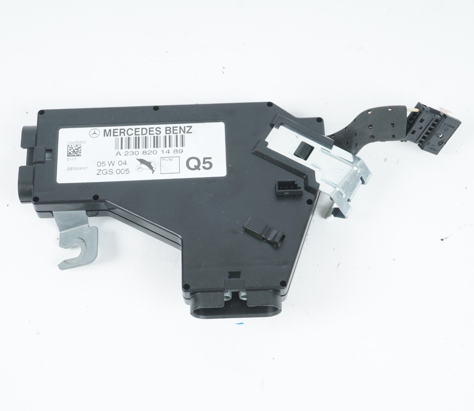 2003 - 2008 Mercedes SL500 R230 Front Left Antenna Amplifier AMP Module OEM