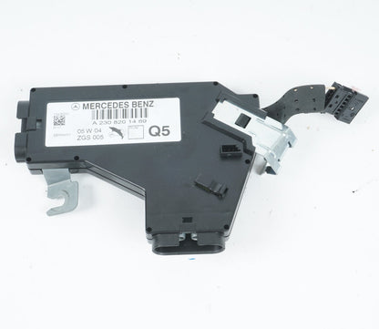 2003 - 2008 Mercedes SL500 R230 Front Left Antenna Amplifier AMP Module OEM
