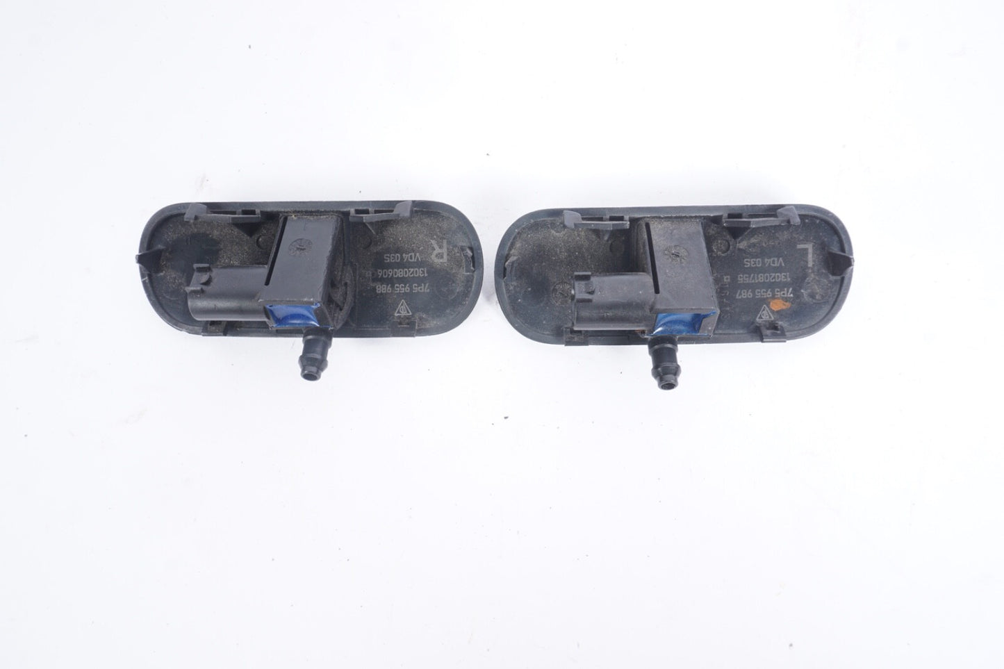 2011 - 2018 PORSCHE CAYENNE (958) WINDSHIELD WIPER SQUIRTER NOZZLE SET-2