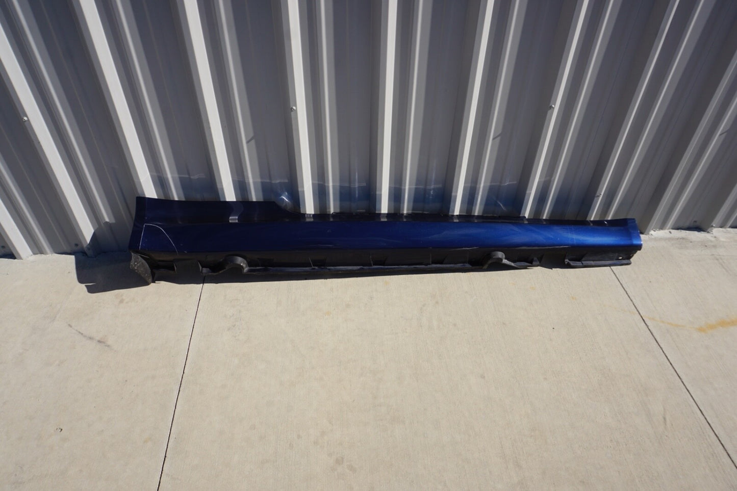 04 -10 BMW 650I M6 E64 E63 OEM RIGHT PASSENGER SIDE SKIRT ROCKER PANEL MOLDING
