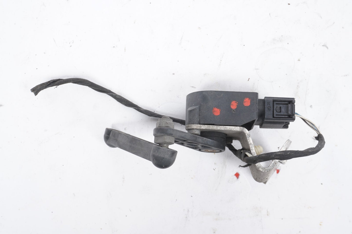 13-18 BMW 650i 640i Rear Left Driver Suspension Height Level Sensor  OEM