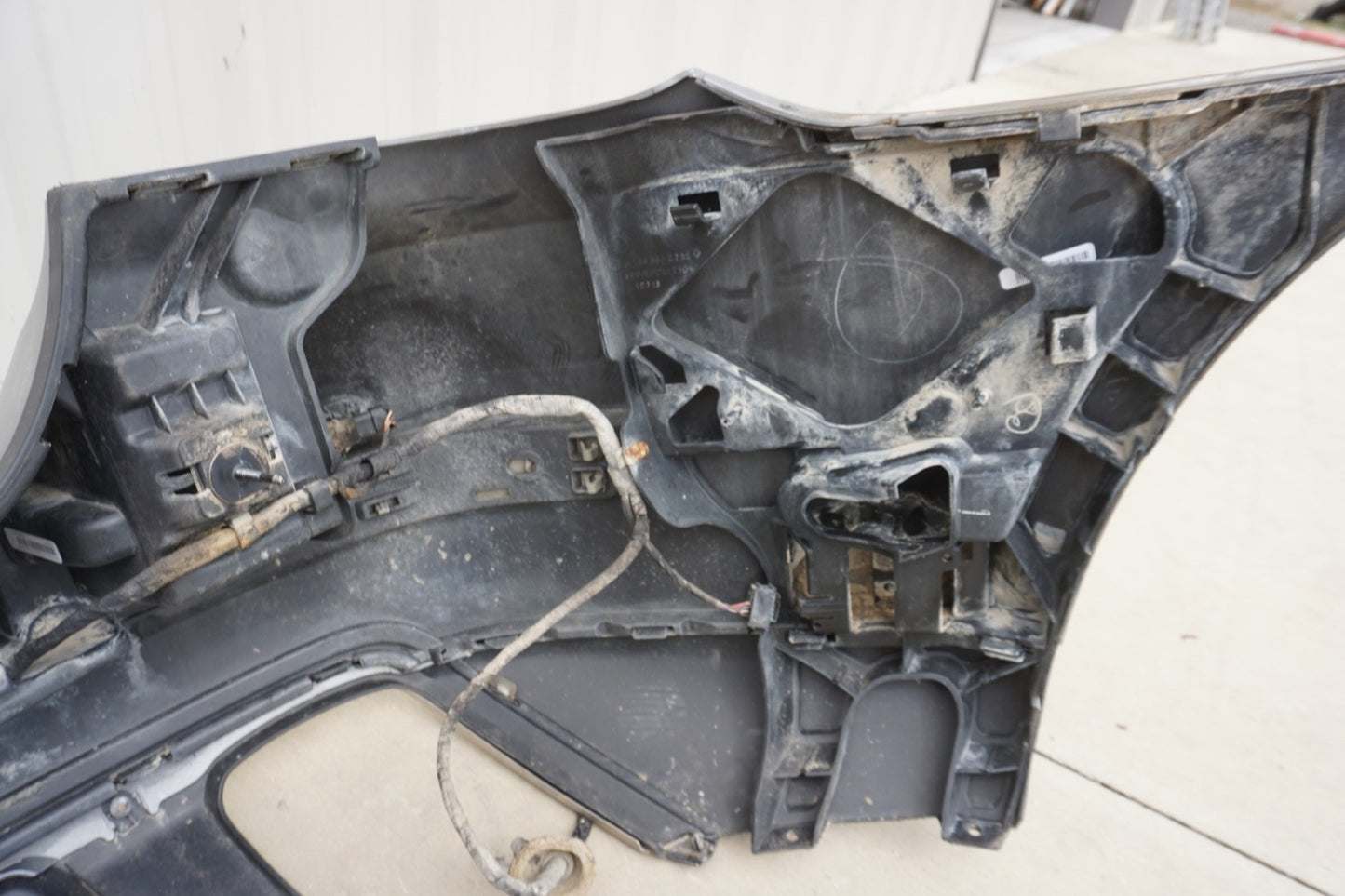 09-11 Mercedes W164 ML350 ML320 ML550 Base Rear Bumper Cover Assembly OEM