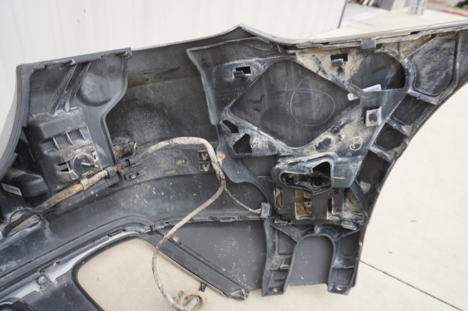 09-11 Mercedes W164 ML350 ML320 ML550 Base Rear Bumper Cover Assembly OEM