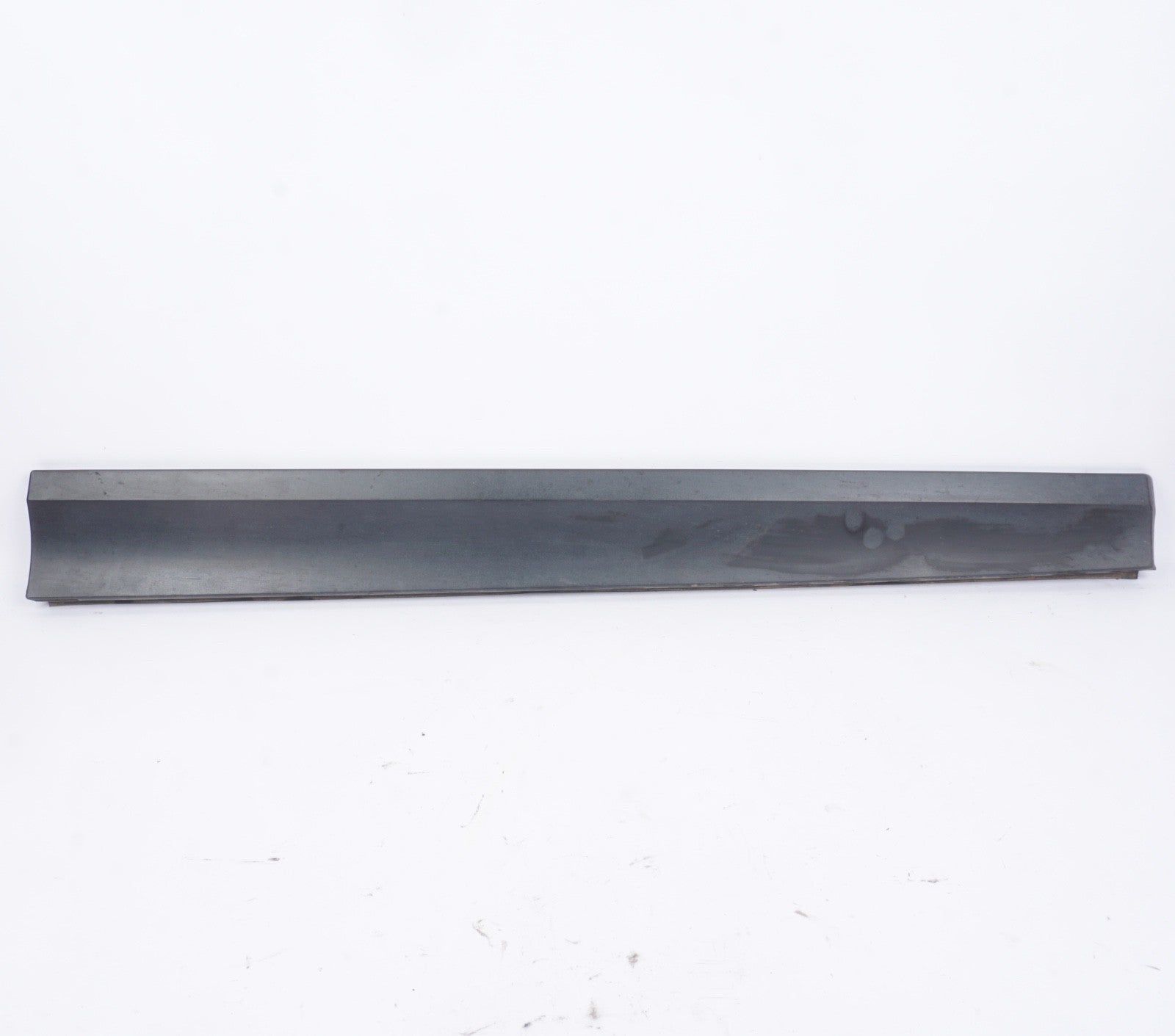 11-18 BMW X3 X4 (F25 26) FRONT RIGHT LOWER DOOR MOULDING TRIM (w/o M or X-LINE)