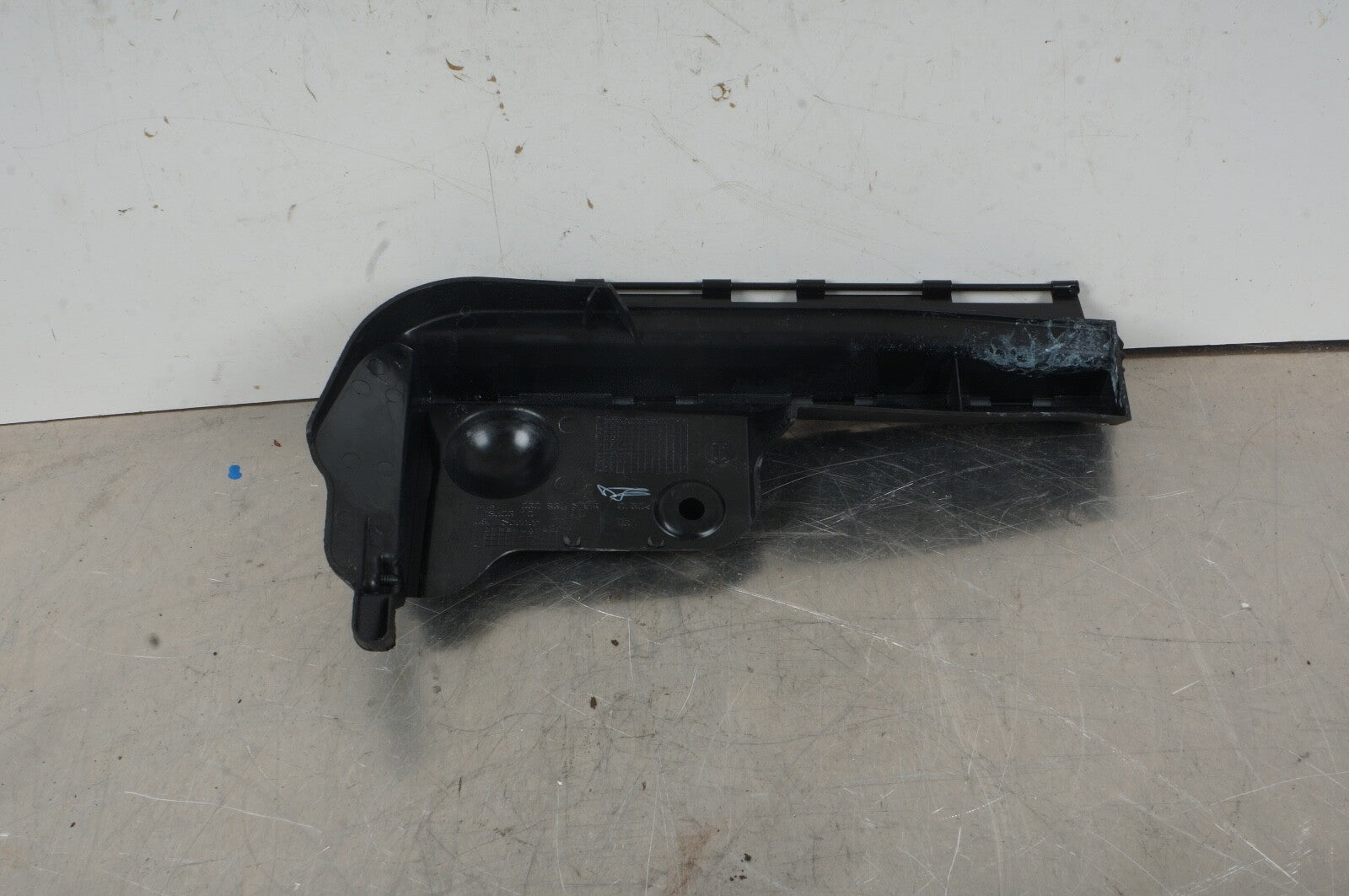 03-08 BMW Z4 E85 Rear Left Driver Side Parcel Shelf Bracket Mount 7060835 OEM