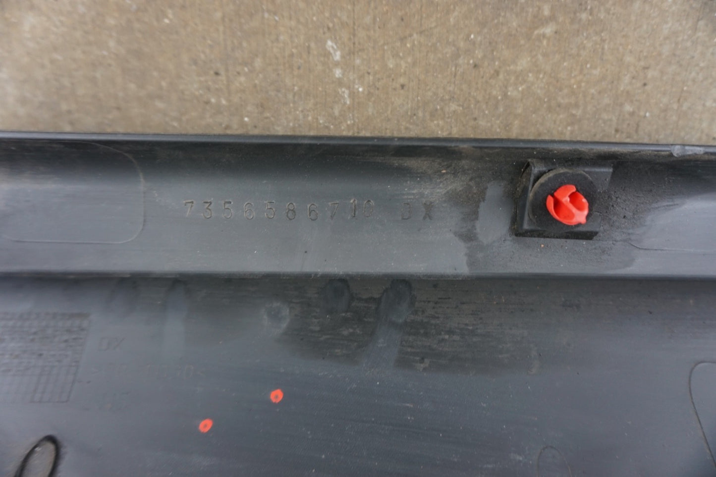 2015 - 2021 Jeep Renegade Right Side Skirt Rocker Panel Cover Molding OEM