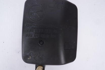 17-20 Alfa Romeo Giulia Front Right Floor Fuse Box Lid Cover 50547168 Oem