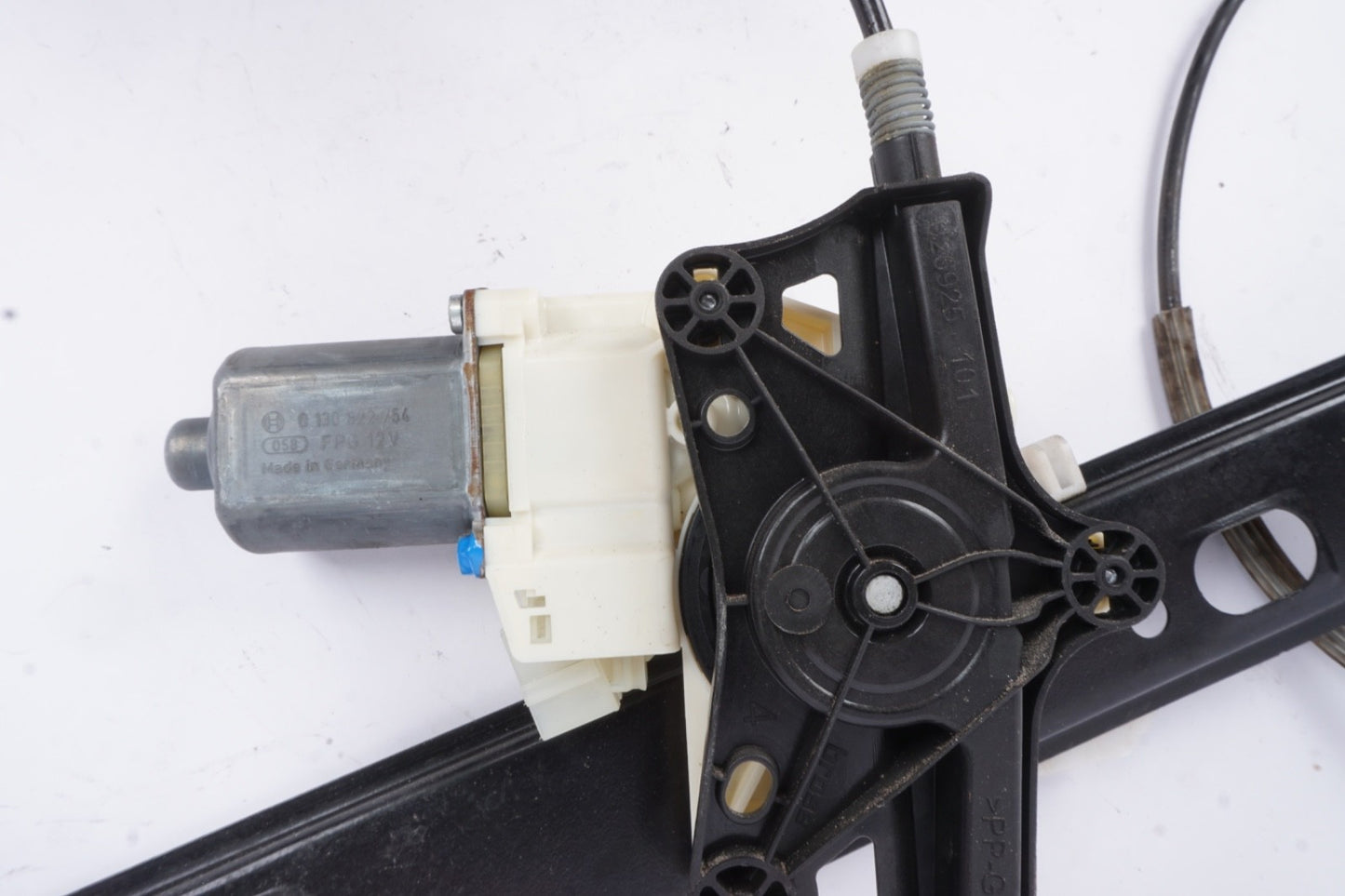 14 - 17 Mercedes S550 W222 FRONT RIGHT PASSENGER WINDOW REGULATOR & MOTOR OEM