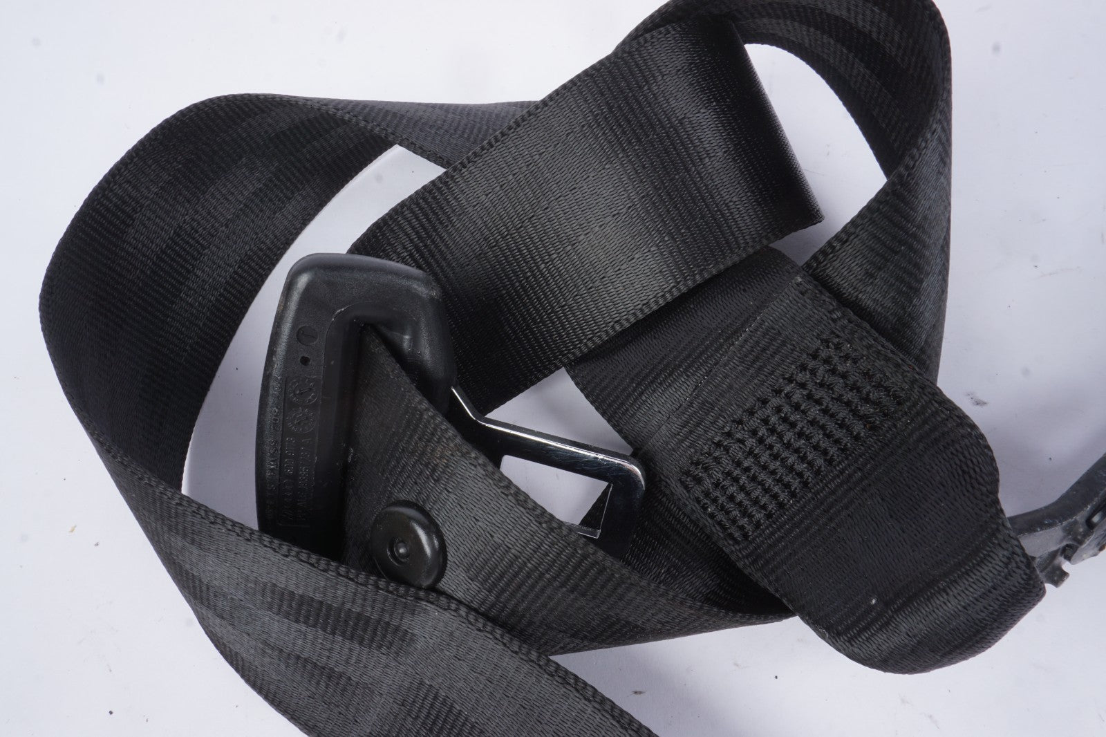 2011 - 2018 AUDI A8 QUATTRO REAR RIGHT SIDE SEAT BELT OEM