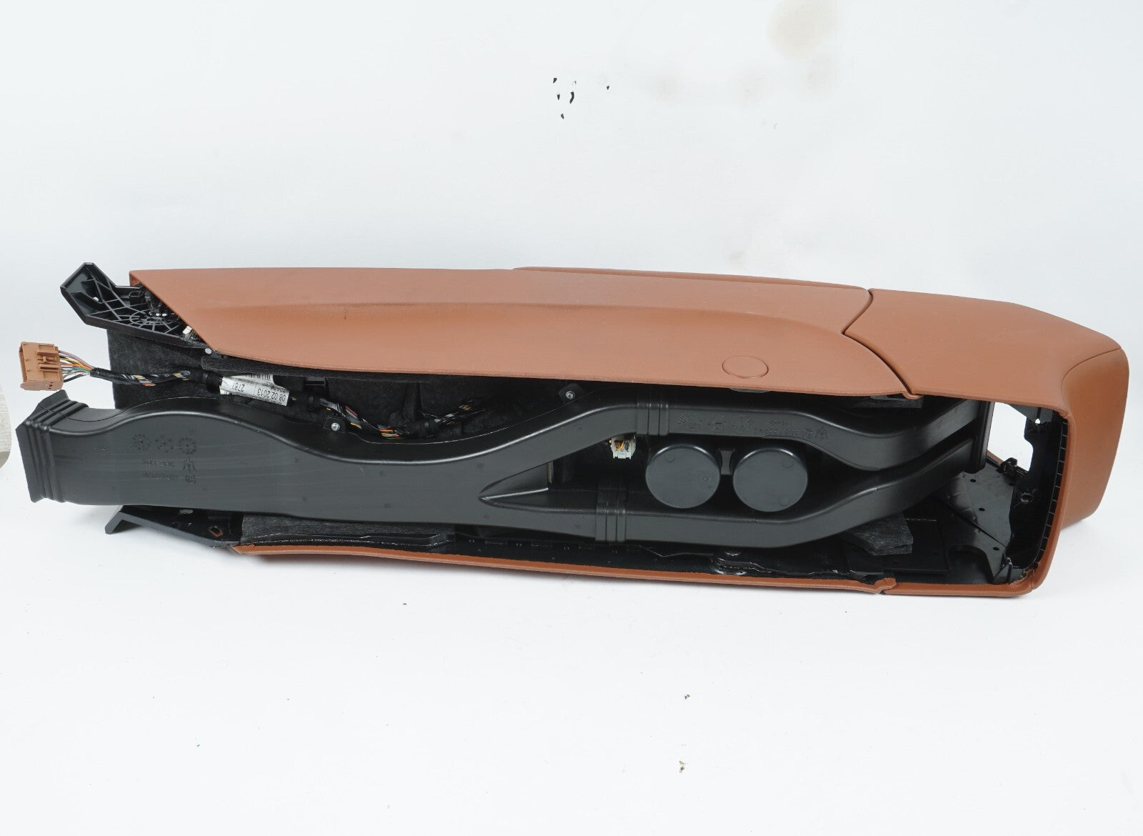 2014 - 2017 MASERATI QUATTROPORTE CENTER CONSOLE STORAGE FRAME W/ ARMREST OEM