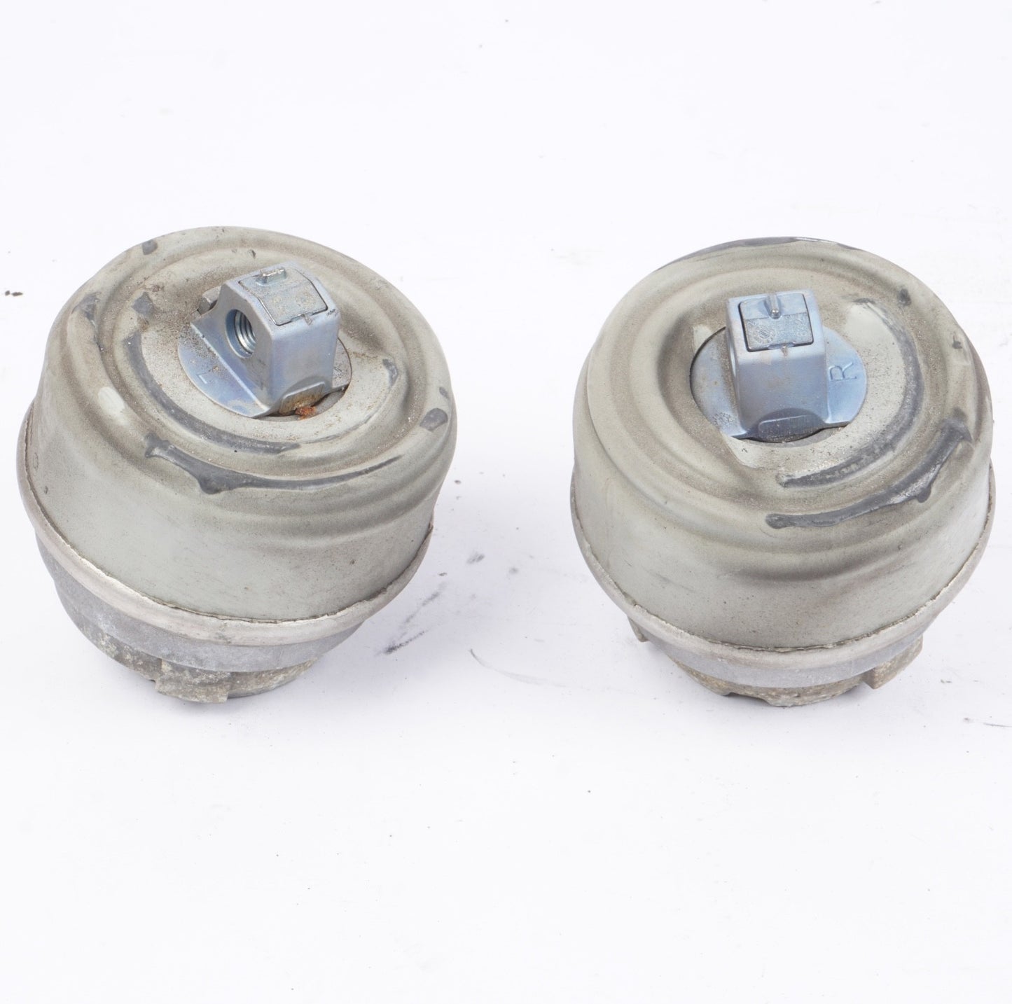 2012 - 2013 Mercedes W221 S550 Left or Right Engine Mount 2212406217 OEM