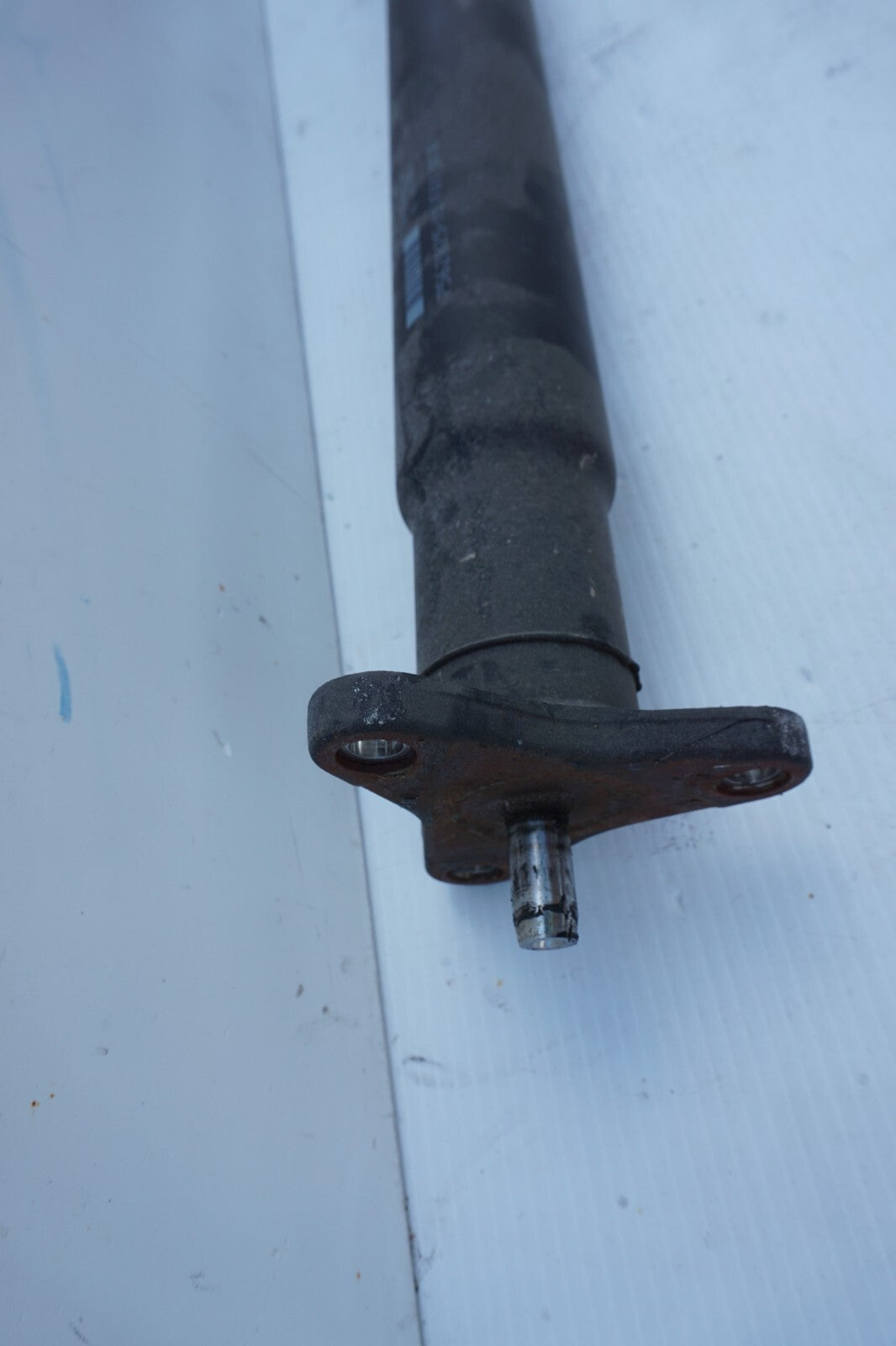 2010-2016 BMW 550I GT F07 REAR DRIVESHAFT 7562825-15 OEM