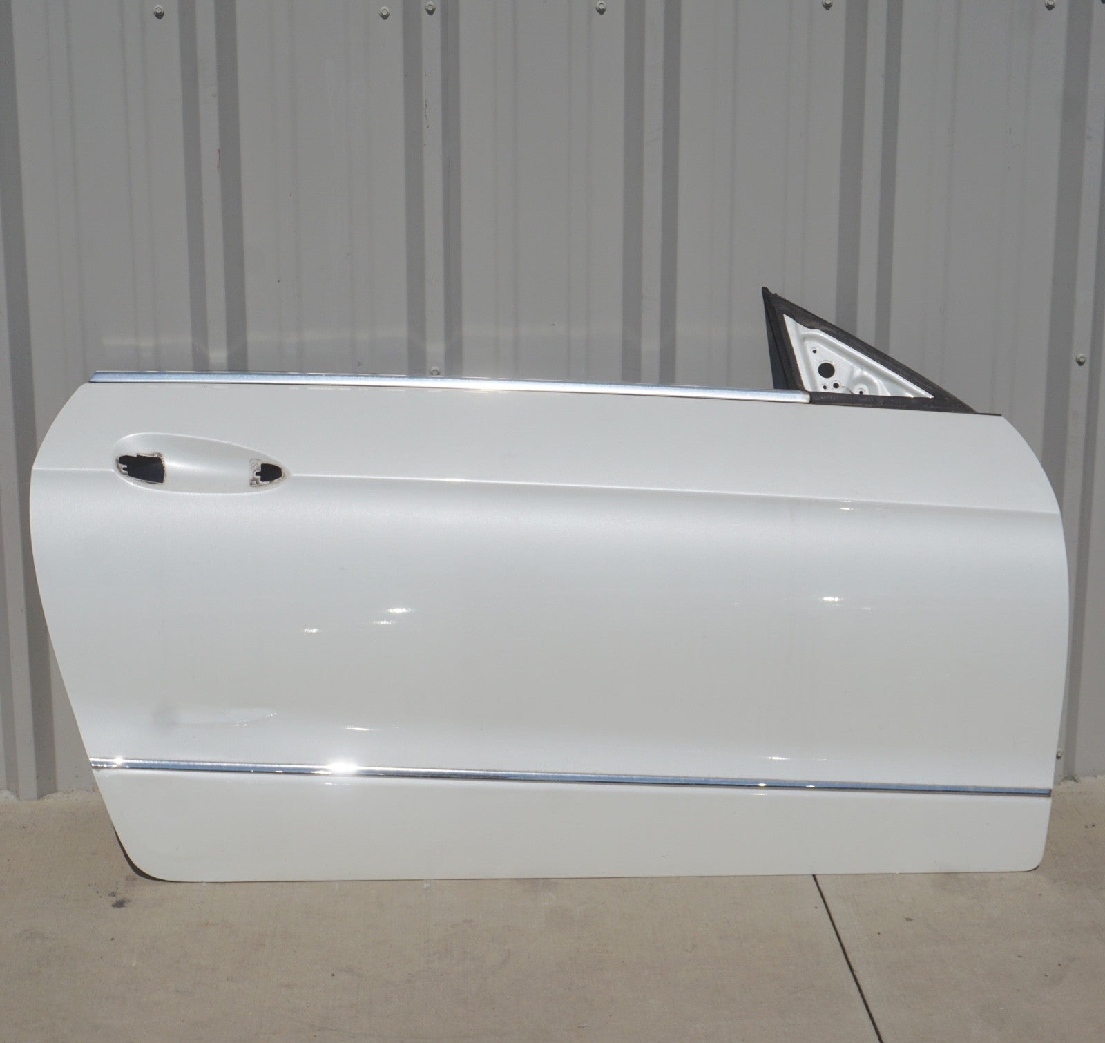 2011 - 2017 Mercedes W207 E350 E550 Coupe Convertible Right Side Door Shell OEM