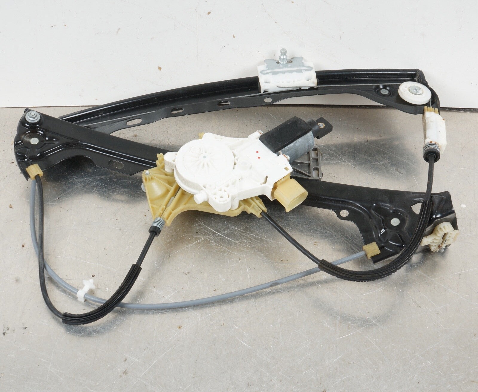 06-13 BMW 335i 328i E92 E93 Front Right Passenger Side Door Window Regulator OEM