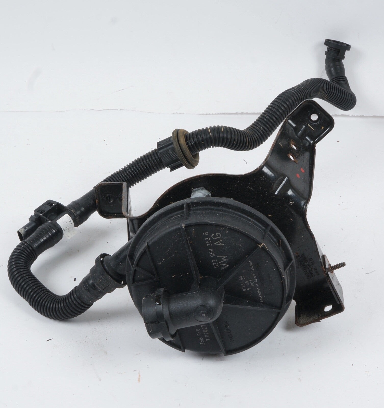 2010 - 2020 Bentley Mulsanne Secondary Air Pump Right Side