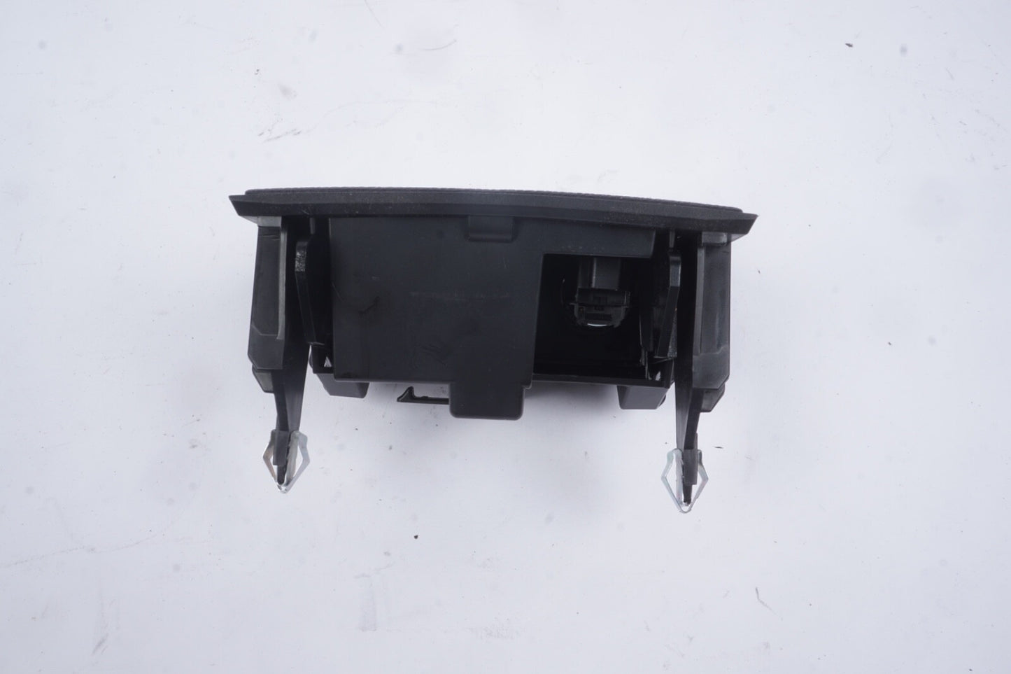 08-17 Mercedes C250 C350 E350 W207 Coupe Center Console Ashtray Ash Tray Rear