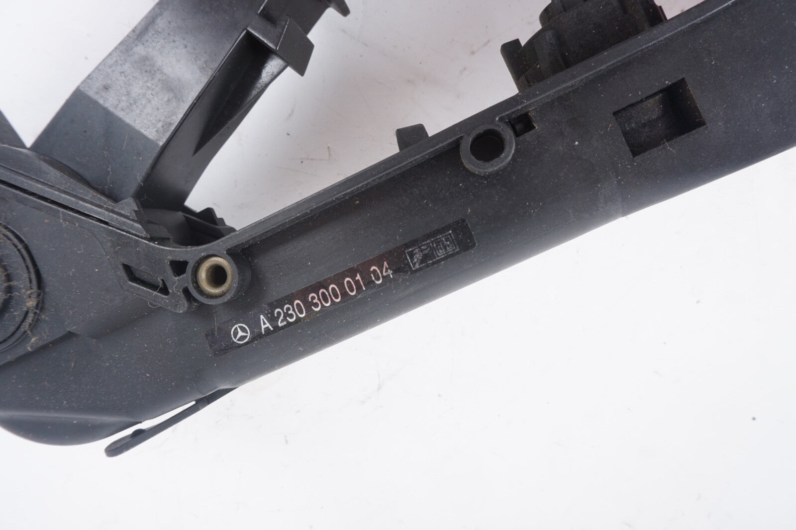 03-11 MERCEDES SL500 R230 SPORT GAS PEDAL BRAKE COVER SET 2303000104