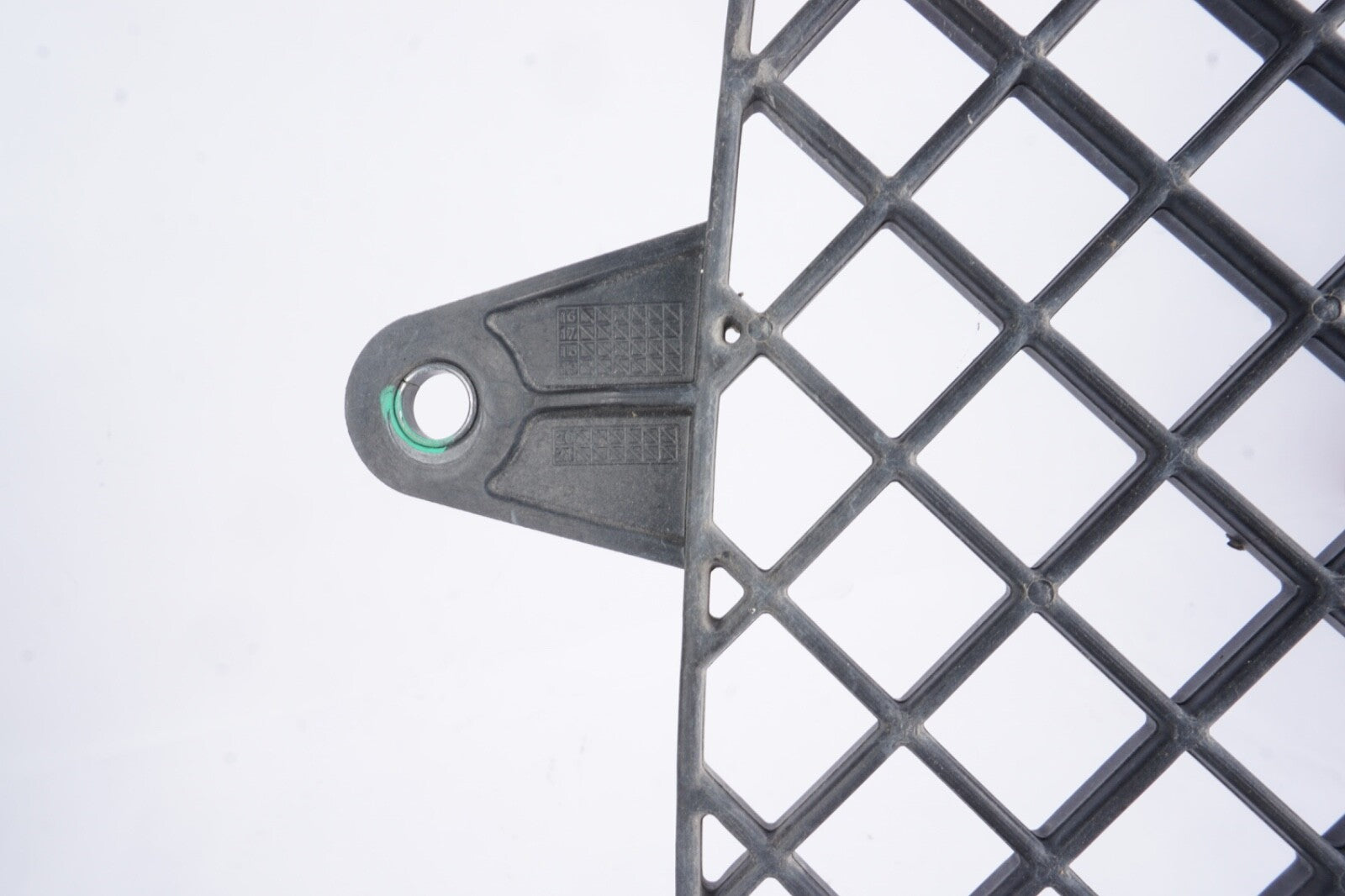 14-17 Maserati Ghibli M157 Front Bumper Mesh Grill Grille 670006937 Oem