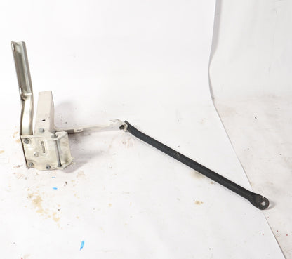 2012 - 2019 BMW 640i 650i Front Bumper Deformation Bracket Right OEM Used