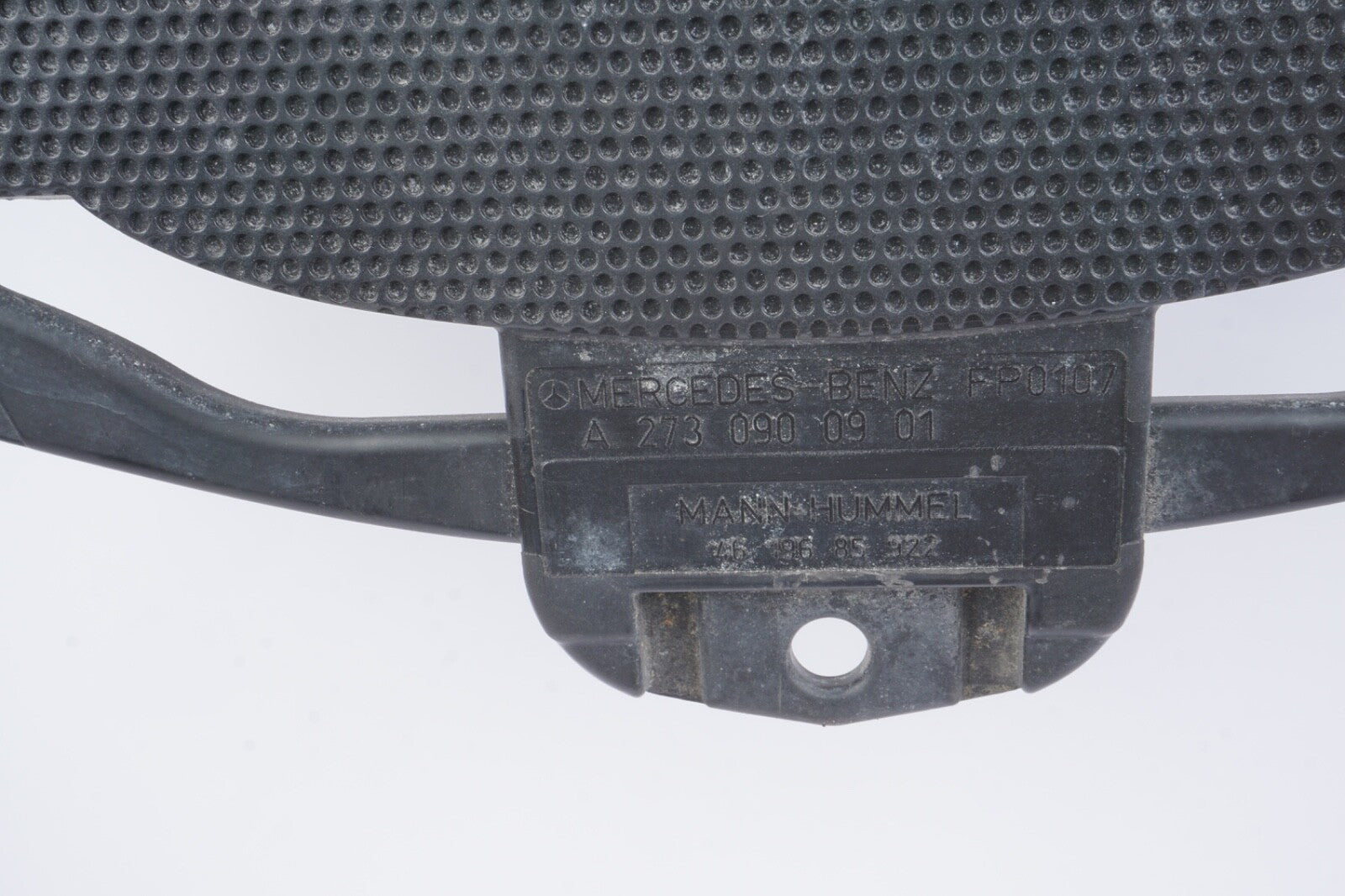 07-11 Mercedes E350 SLK350 CLS350 CLS550 S550 Engine Intake Filter Air Box Cover