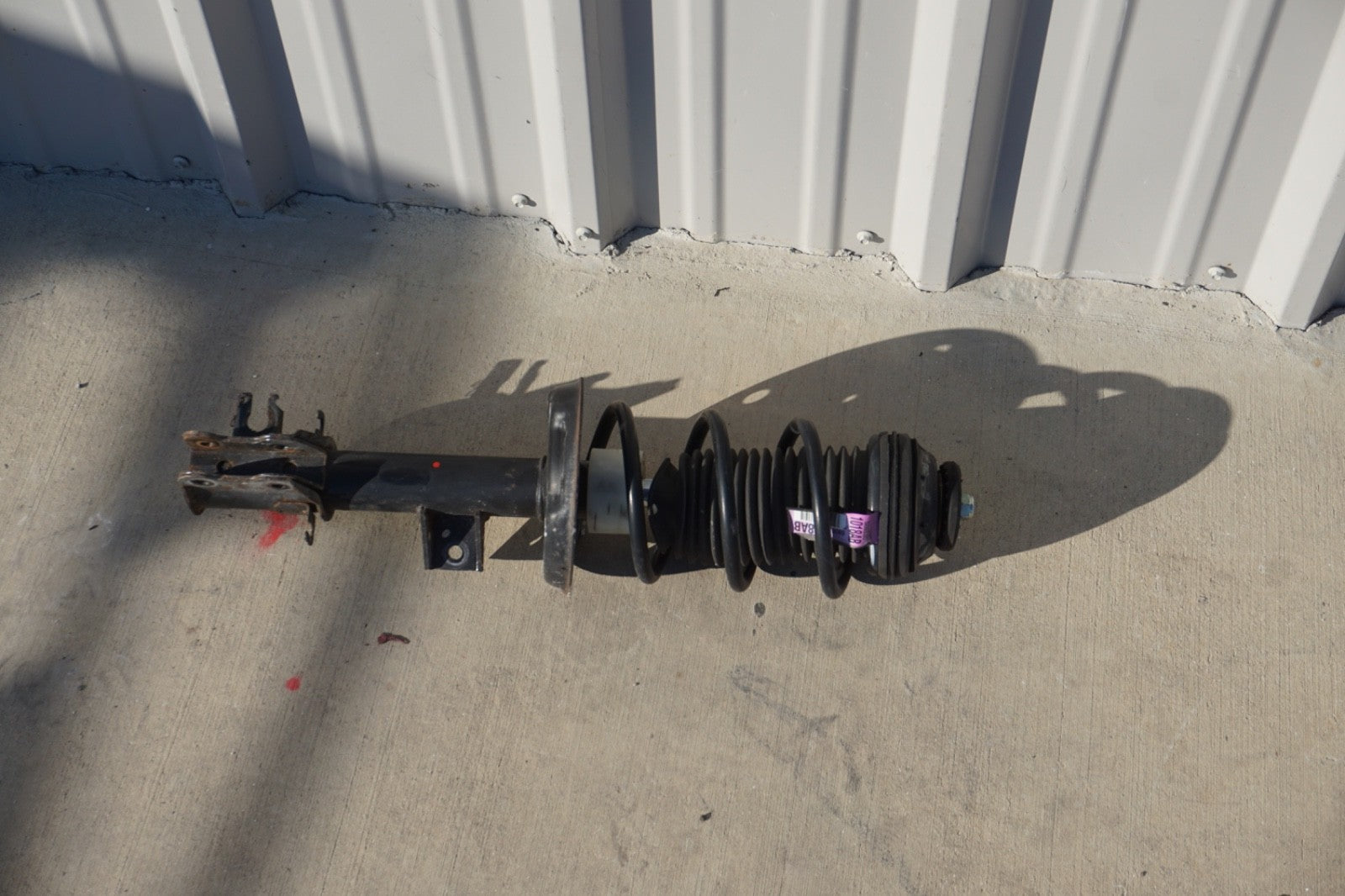 2012 - 2019 Fiat 500 Front Left Shock Absorber 68237653AA OEM 10k