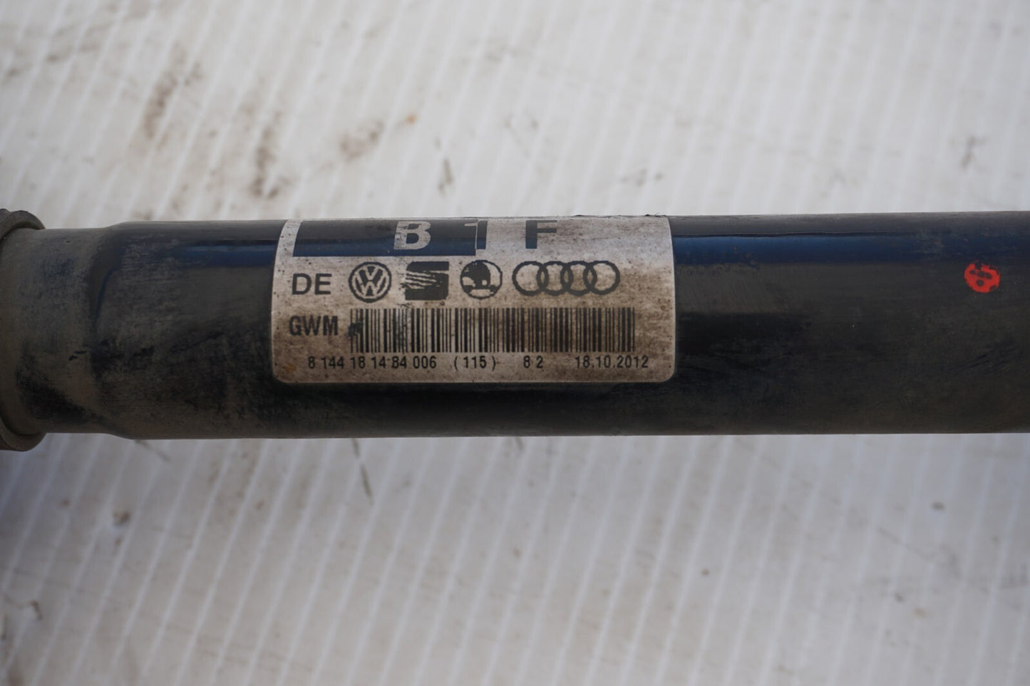 2012 - 2018 AUDI A7 FRONT RIGHT PASSENGER SIDE AXLE SHAFT OEM