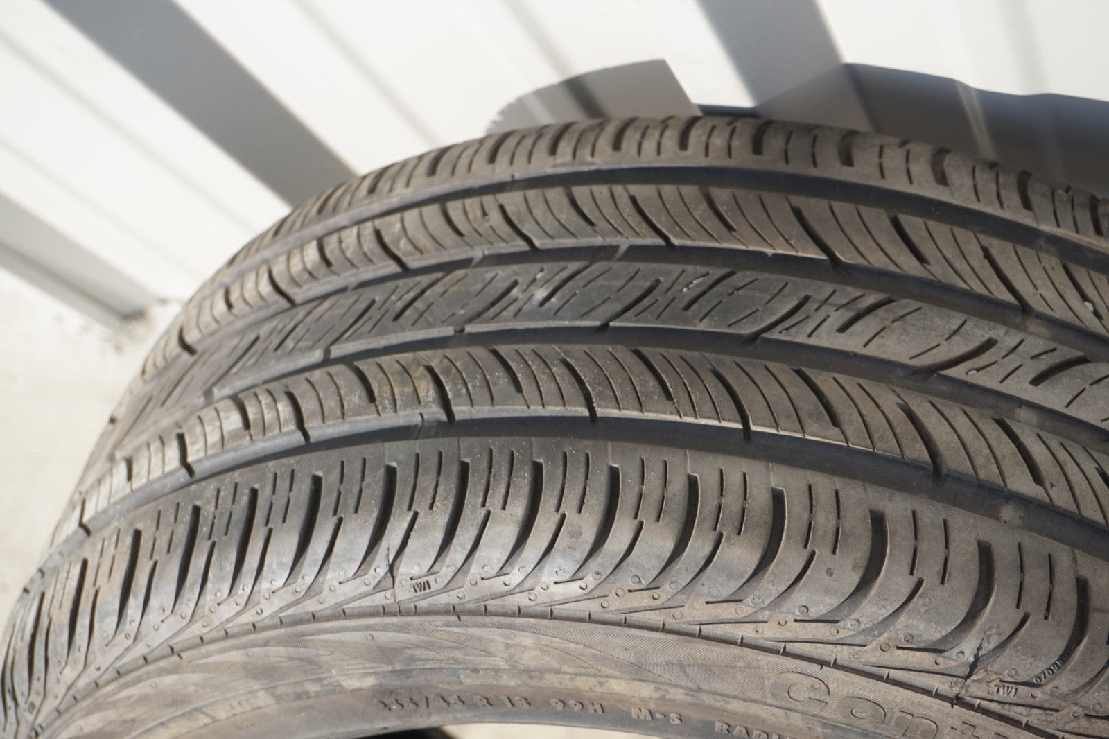 Continental Conti Pro Contact 255/45R18 99H Tire (QTY 1) 6/32