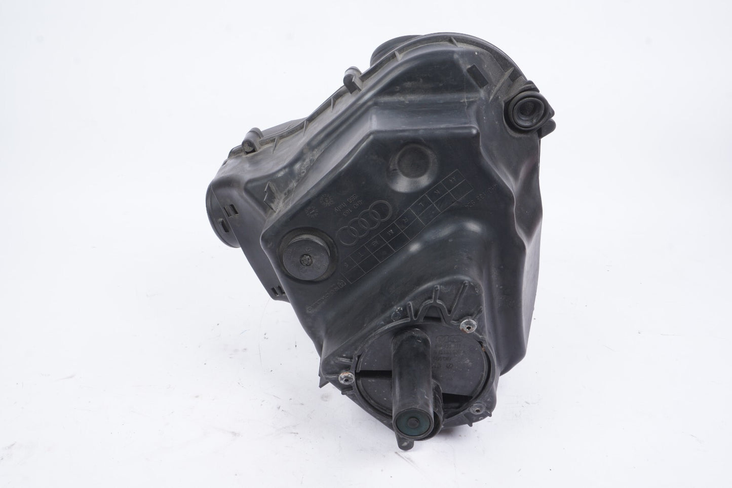 2011 - 2018 Audi A8L A8 3.0l Right Air Cleaner Filter Box Passenger Side OEM