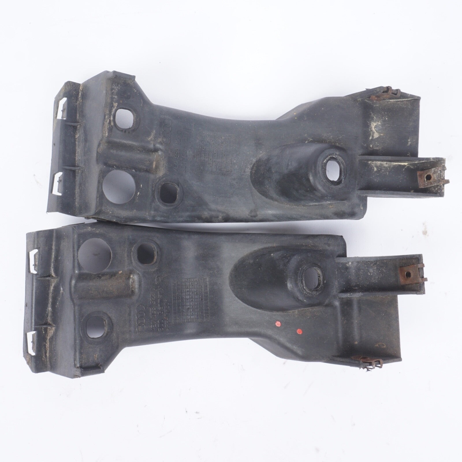 04-10 Audi A8 Front Left Right Skirt Rocker Panel Mount Bracket