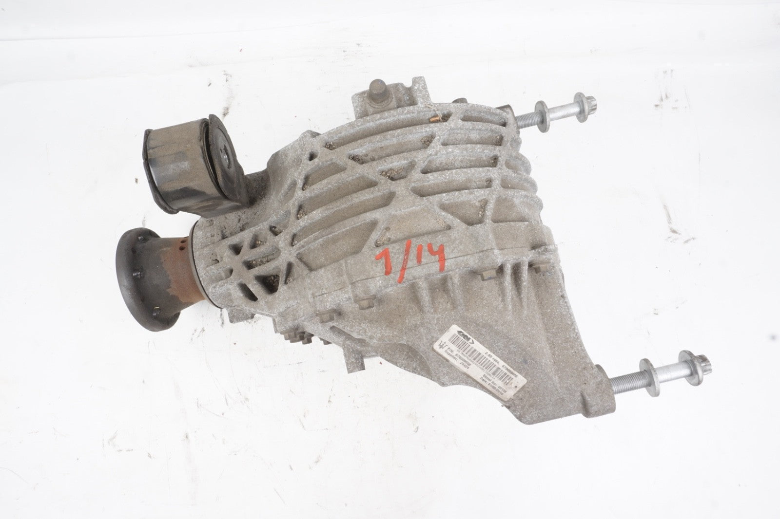 2014 - 2019 Maserati Ghibli Rear Differential Diff Axle Carrier 670009608 Oem