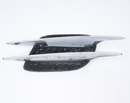 03-08 Mercedes R230 SL500 SL550 Front Right Passenger Side Fender Grille  OEM