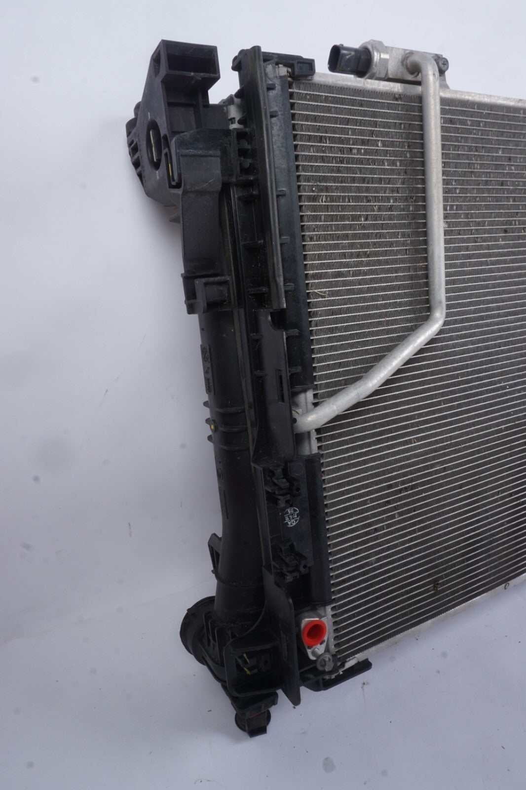 11 - 13 Mercedes W207 E550 E400 Engine Water Cooling A/C Condenser Radiator OEM