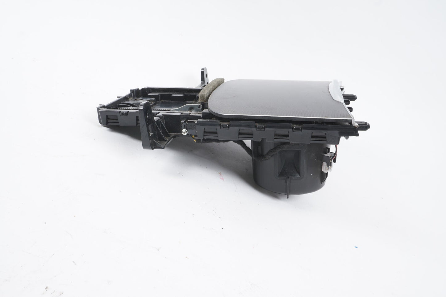 17 - 19 Alfa Romeo Giulia FRONT CENTER CONSOLE STORAGE DUAL CUP HOLDER  OEM