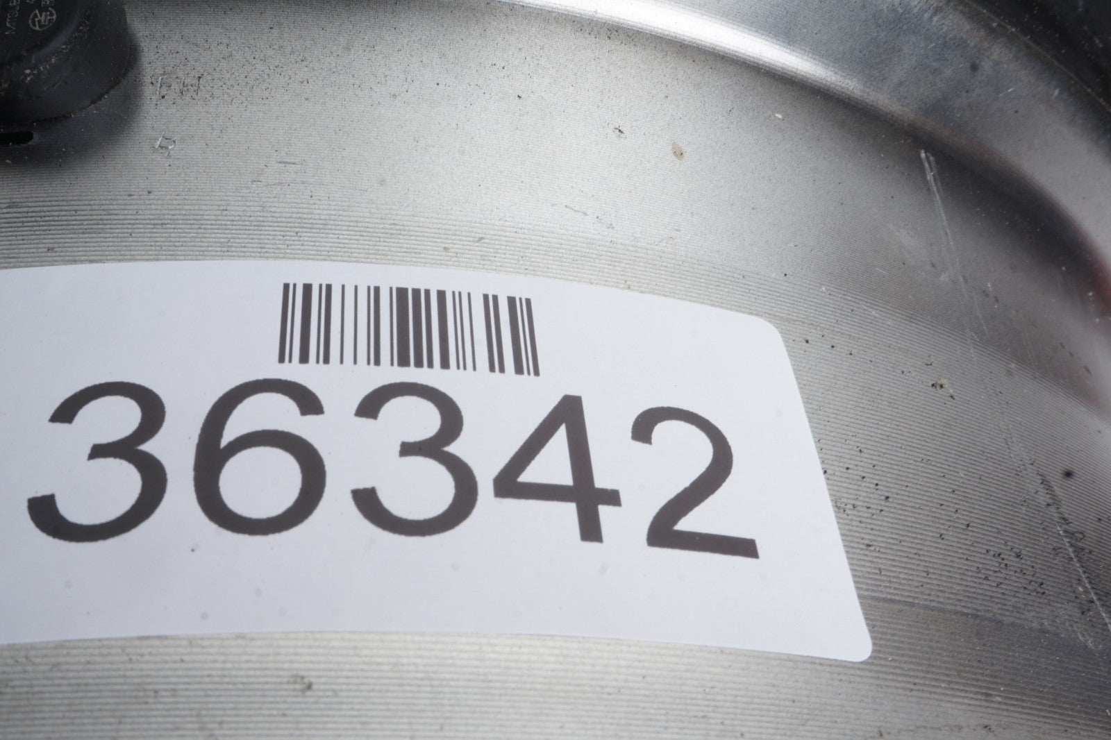 2016 - 2018 MITSUBISHI OUTLANDER ALUMINIUM WHEEL RIM  ALLOY J18X7J OEM