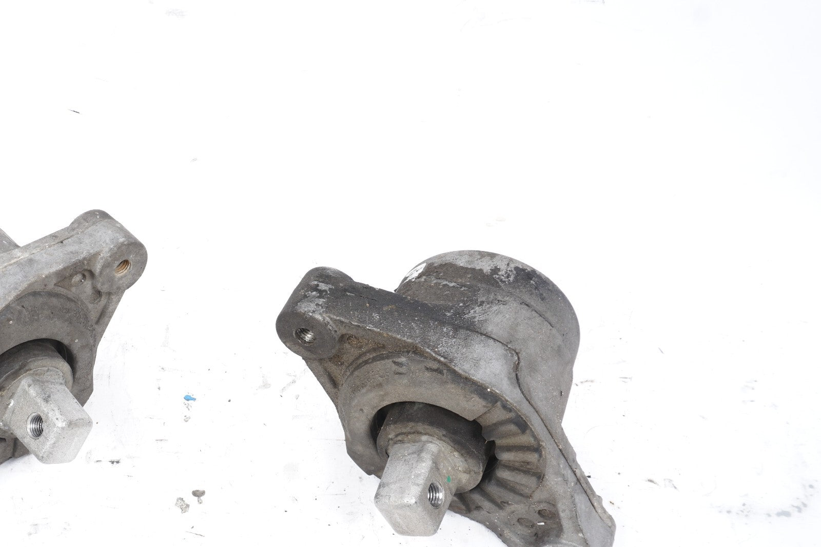 2014-2019 Maserati Ghibli 3.0L Engine Motor Mount Left & Right OEM 51K