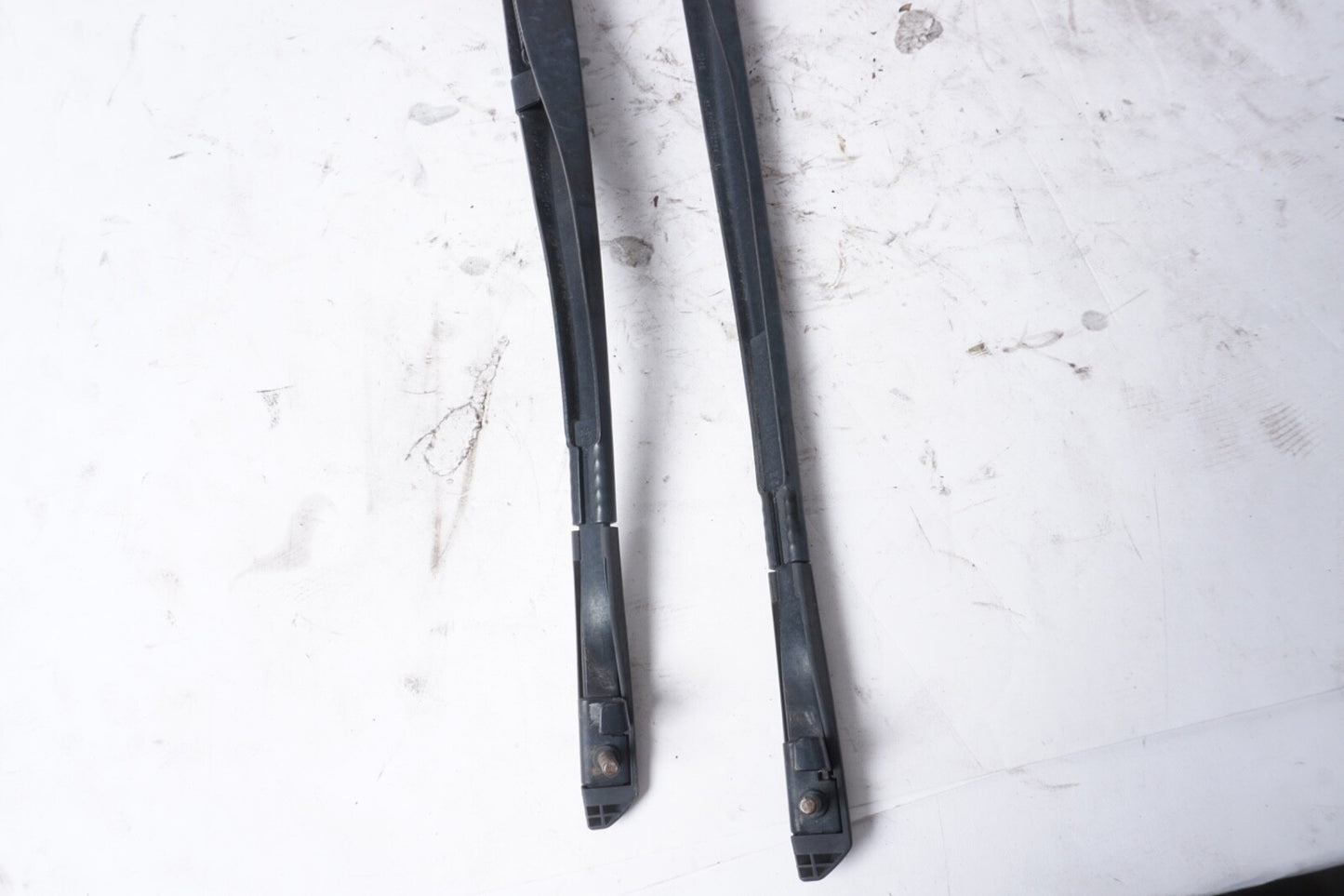 2012-2018 BMW 640I 650I F12 F13  FRONT WINDSHIELD LEFT & RIGHT WIPER ARM OEM