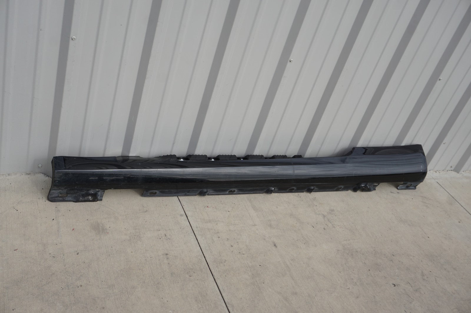10-17 Mercedes W207 E350 Coupe Left Driver Side Rocker Panel Skirt Molding  OEM